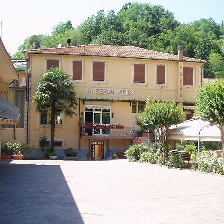 Albergo Amici Varese Ligure Bagian luar foto